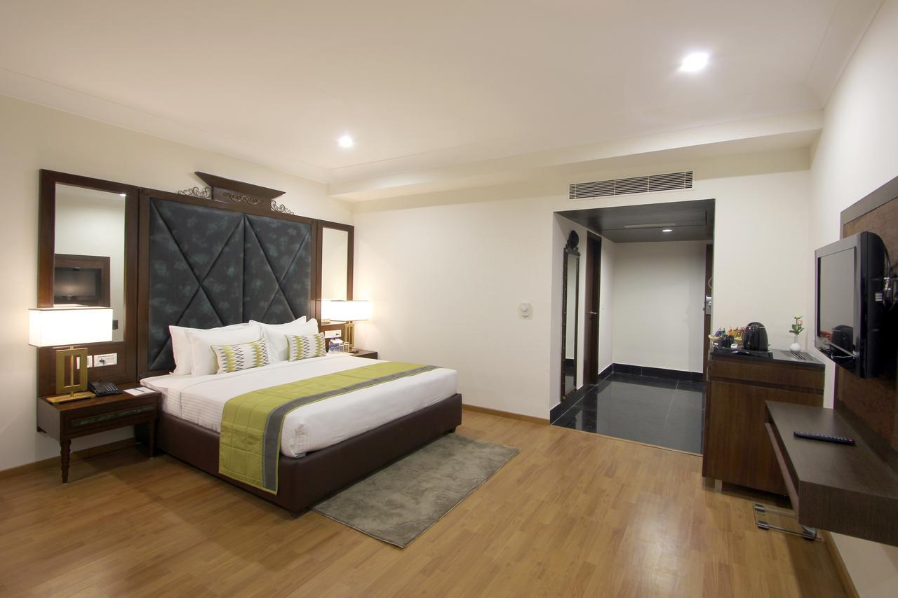 Hotel Comfotel Хидерабад Екстериор снимка