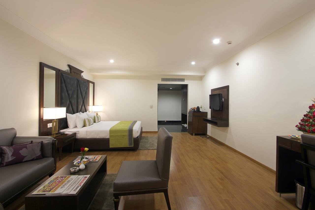 Hotel Comfotel Хидерабад Екстериор снимка
